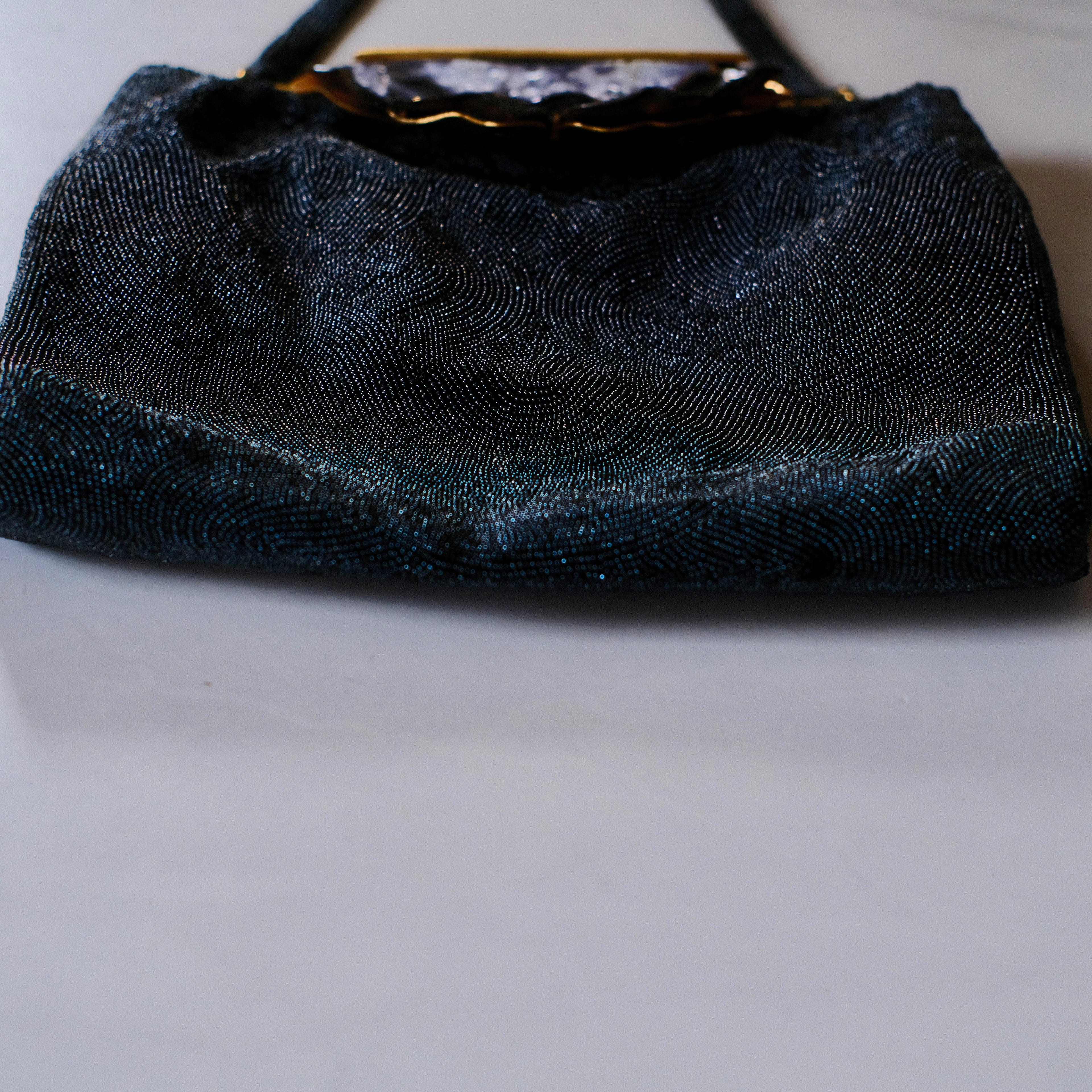 Vintage Beaded Evening Bag with Decorative Floral Clasp