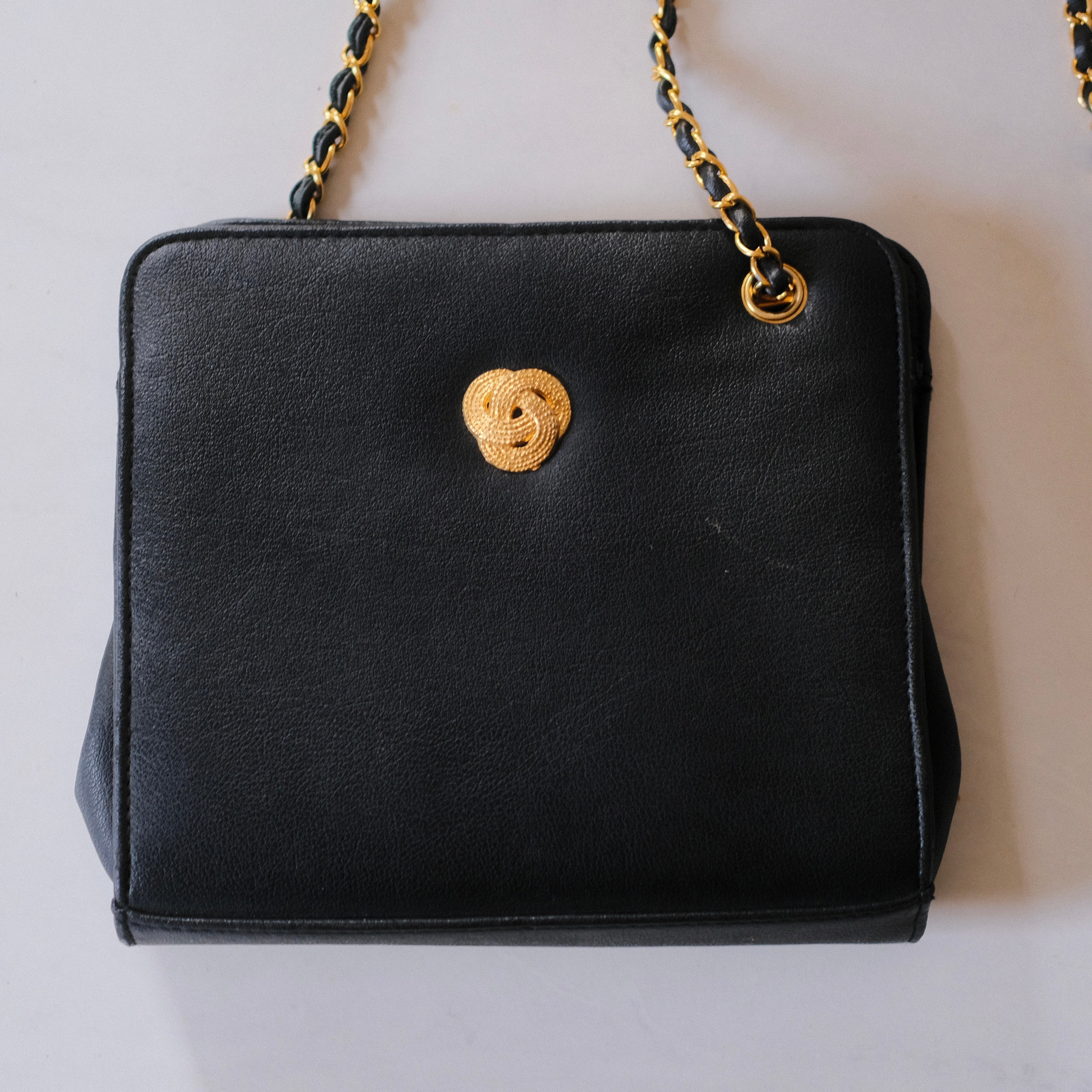 Vintage Black Leather Kiss Lock Bag with Gold Chain Strap