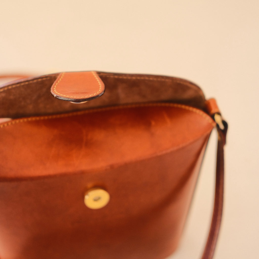 Vintage La Cruella Brown Leather Crossbody