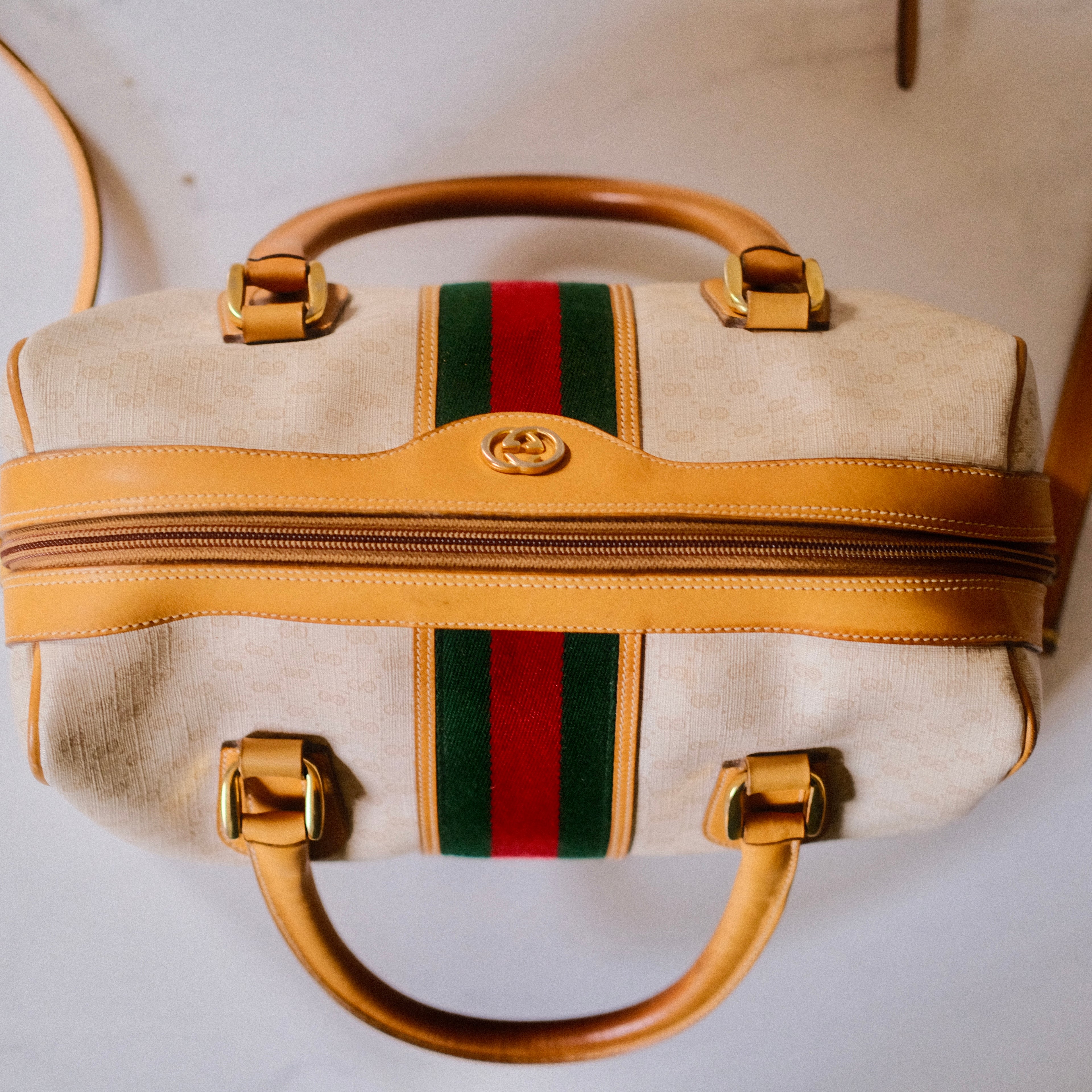Vintage Gucci Cream Boston with Crossbody Strap