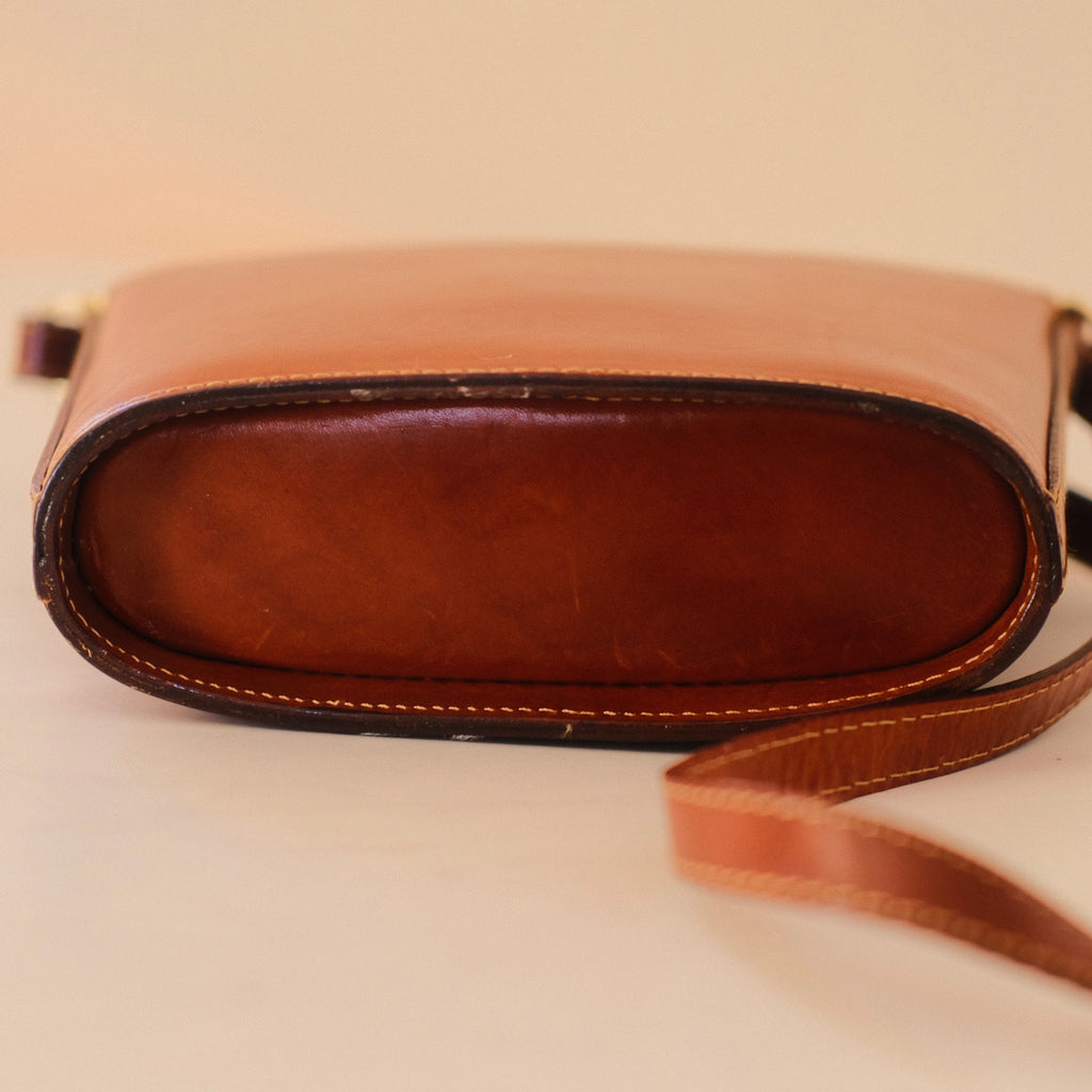 Vintage La Cruella Brown Leather Crossbody