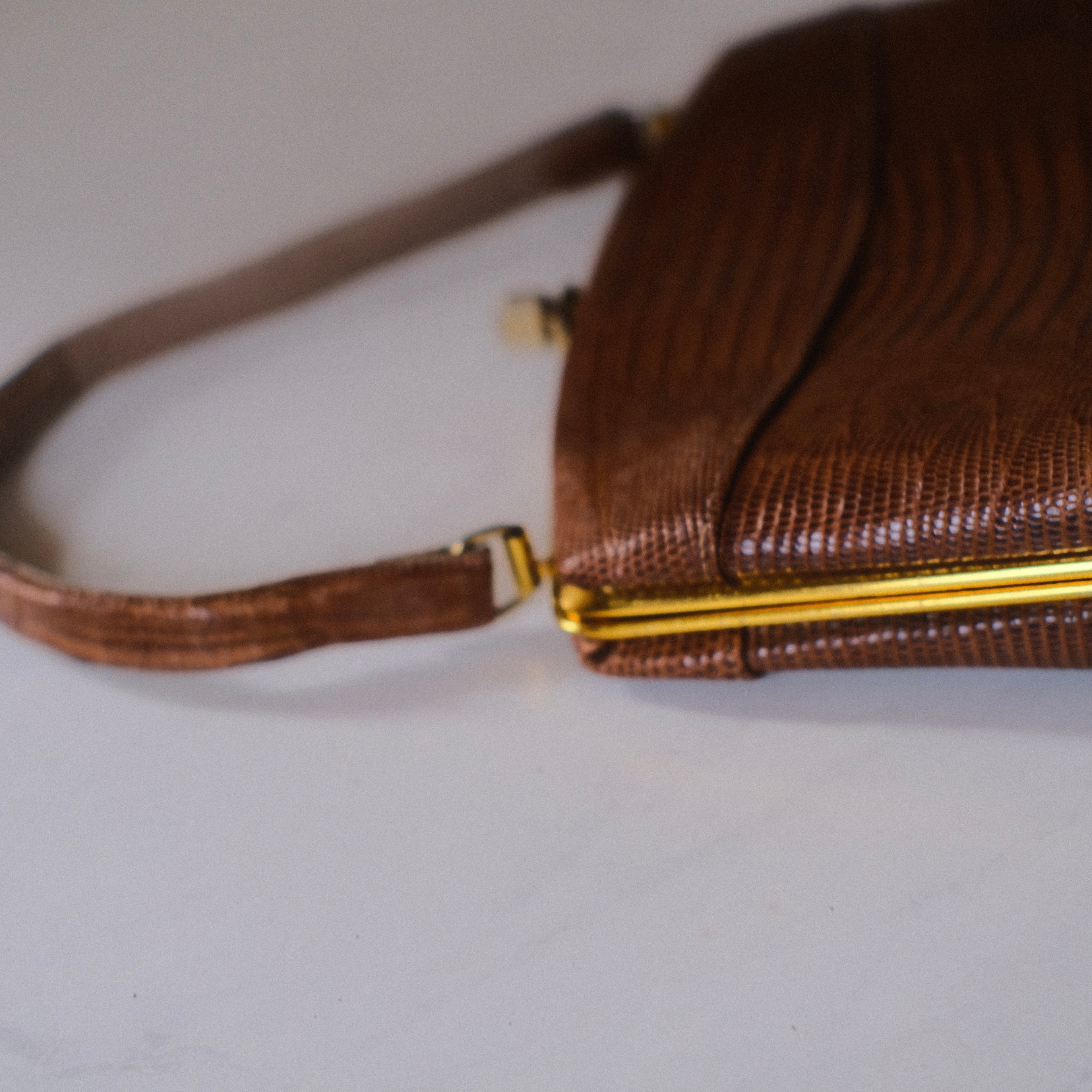 Vintage Leon of California Brown Lizard Kiss Lock Handbag