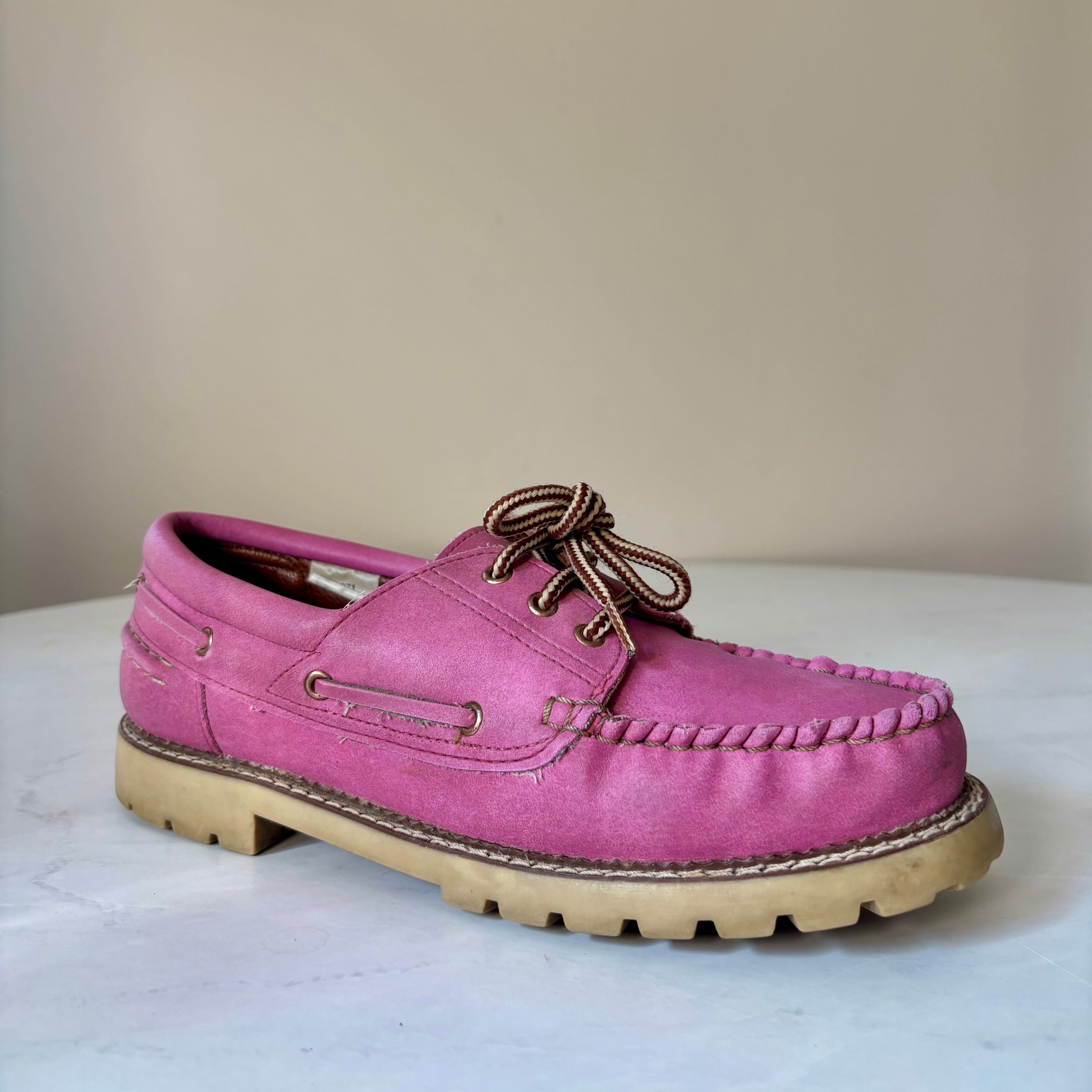 Vintage Pink Suede Boat Shoe Loafers — Size 7.5