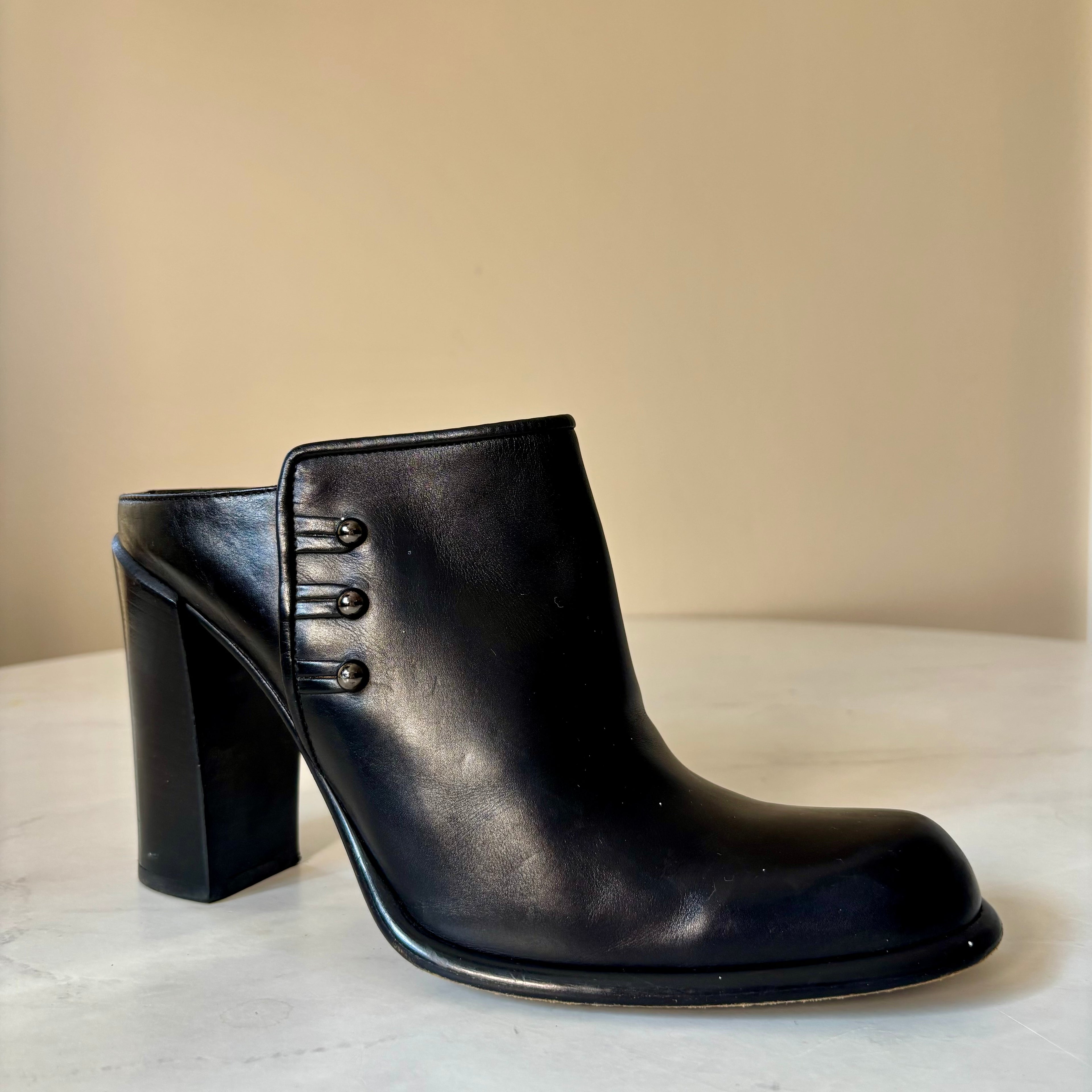 Via Spiga Black Leather Block Heel Mules — Size 8.5