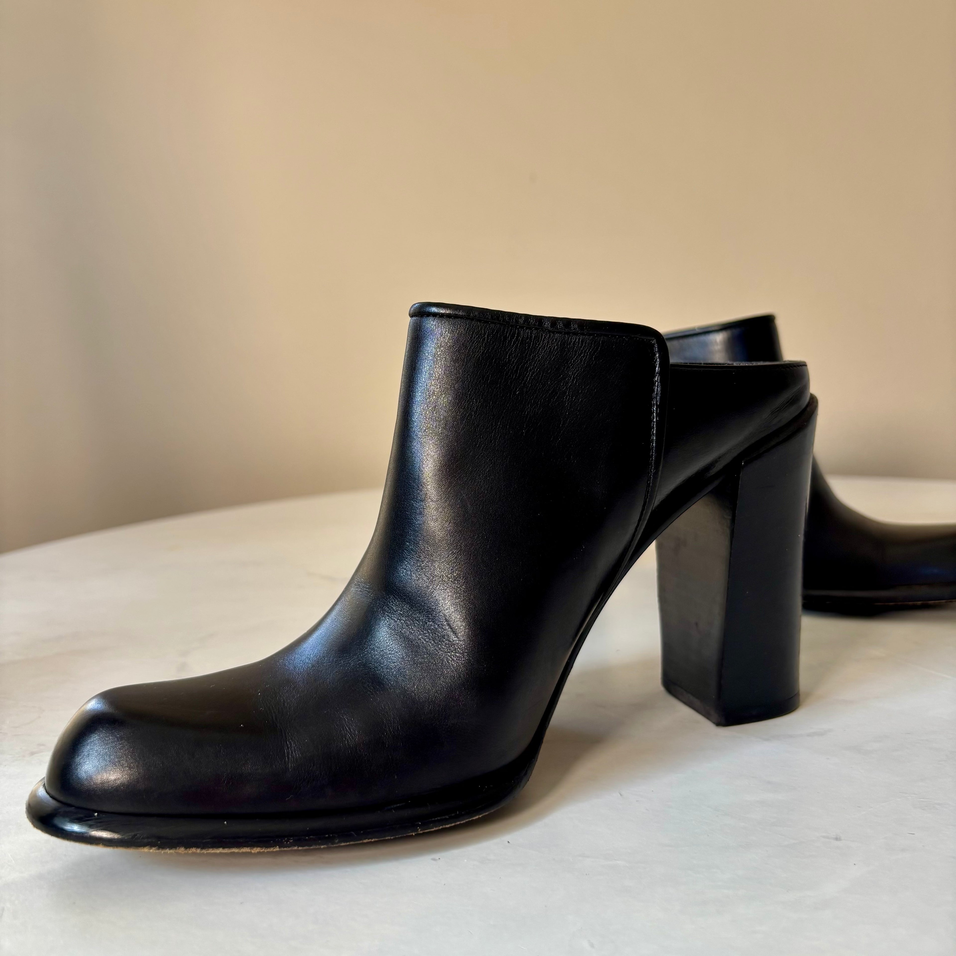 Via Spiga Black Leather Block Heel Mules — Size 8.5