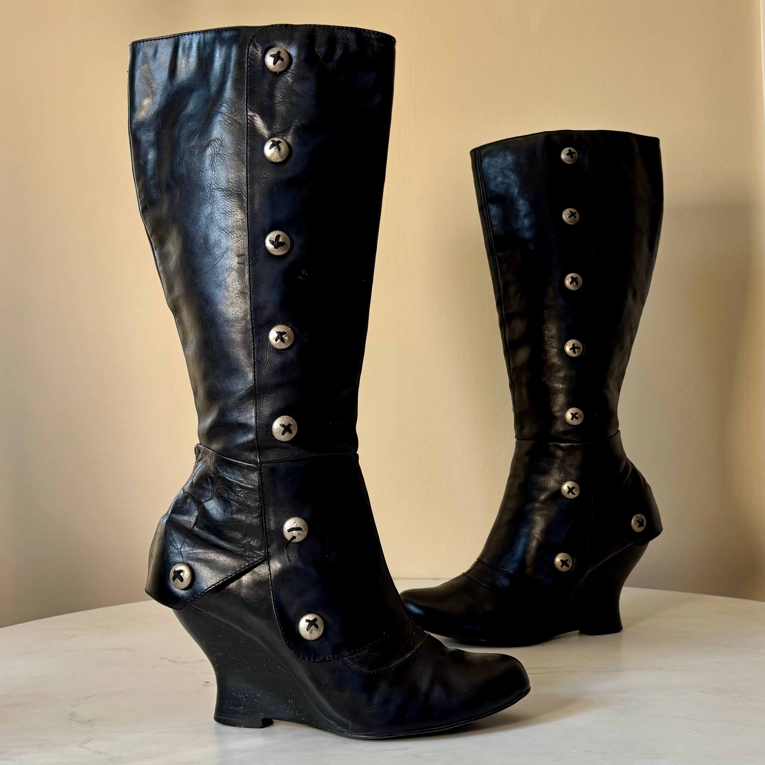 Vintage Black Leather Boots with Buttons — Size 8.5